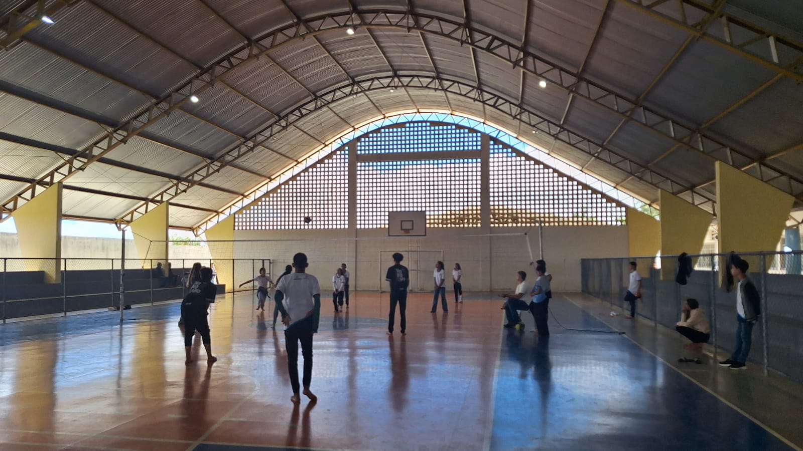 Visita às escolas